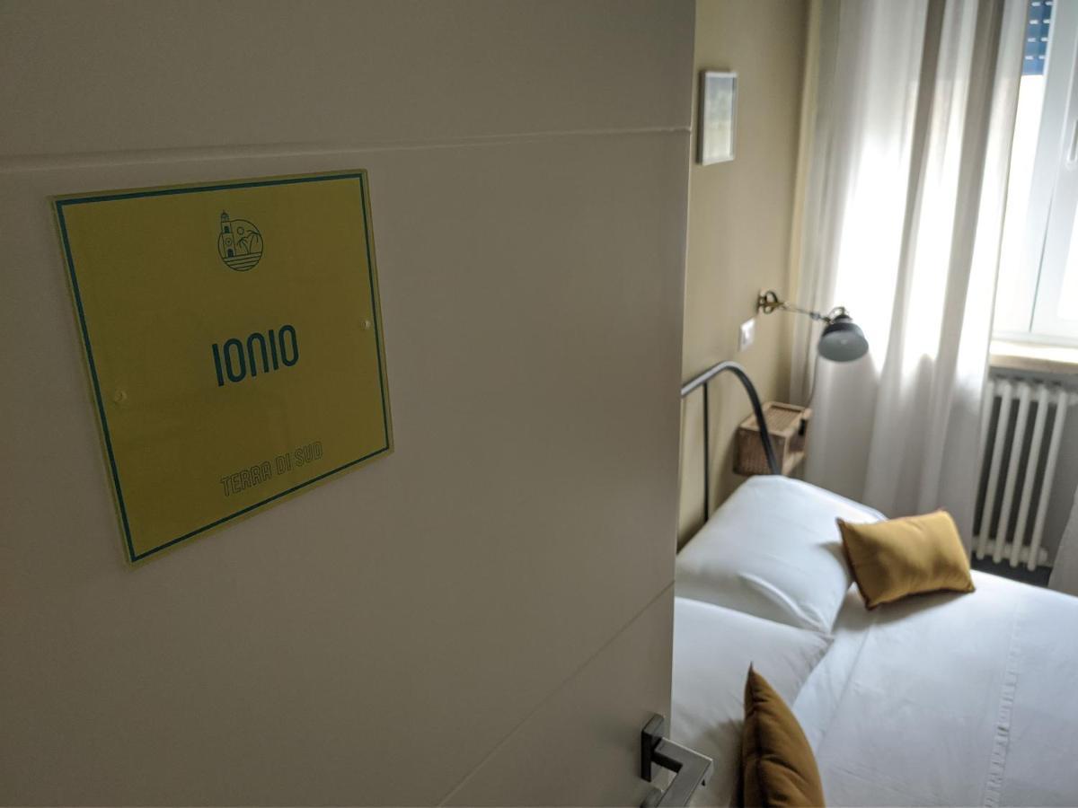 Terra di Sud Rooms Lecce Bagian luar foto